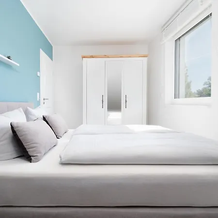 Sunseeker House No 1